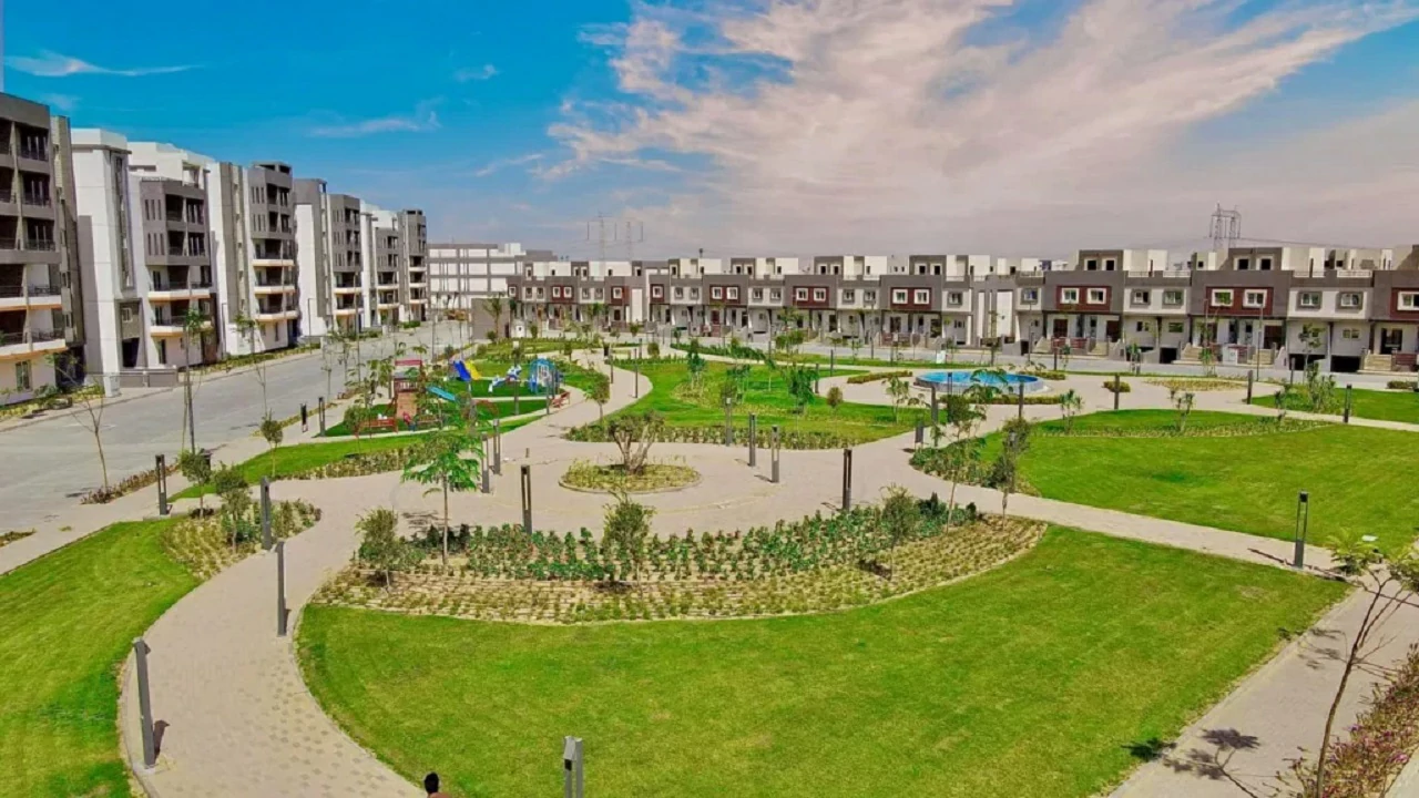 طرح محال وصيدليات ووحدات إدارية وورش صناعية للبيع في 4 مدن جديدة